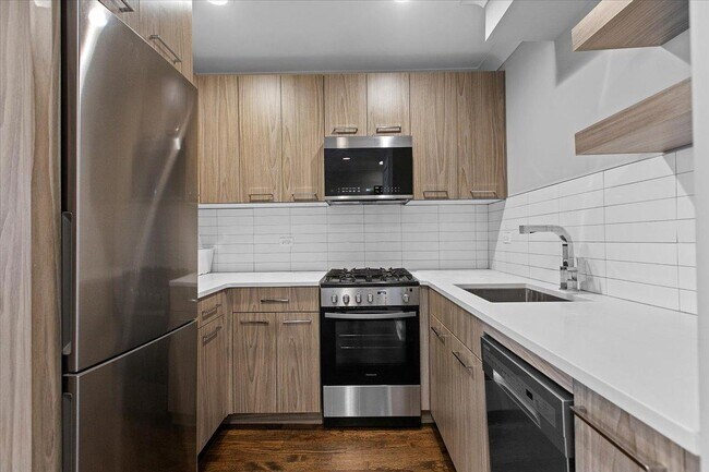 Photo - 0 bedroom in Chicago IL 60657 Unit 507