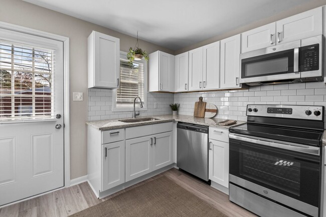 Photo - Longview Village Apartments