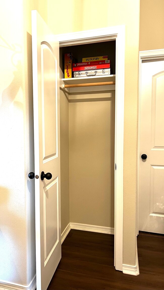 Coat Closet - 18121 76th Ave E