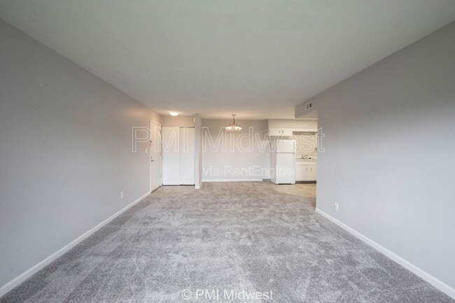 Photo - 326 Progress Rd Unidad B14