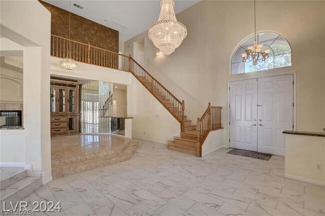 Building Photo - 612 Silver Grove St