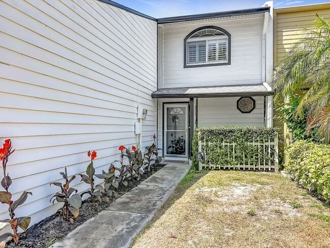 Photo - 8733 Bay Pointe Dr