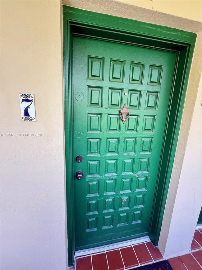 Photo - 335 Navarre Ave Unidad 7