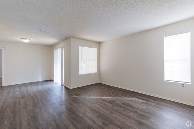 2HAB, 2BA - 948SF
