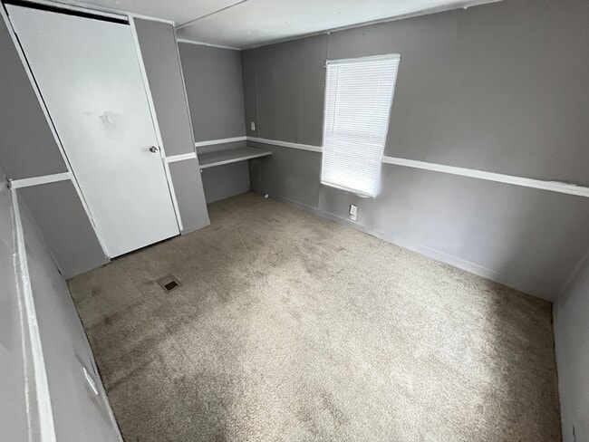 Building Photo - 1705 Old Orangeburg Rd