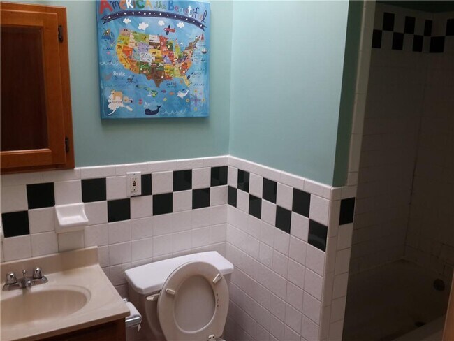 Photo - 198 Rogers Ave Unit 2