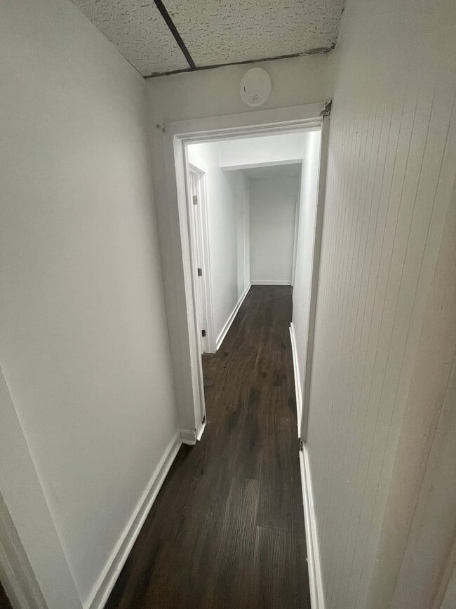 Photo - 3 bedroom home in Elizabeth-Forward!