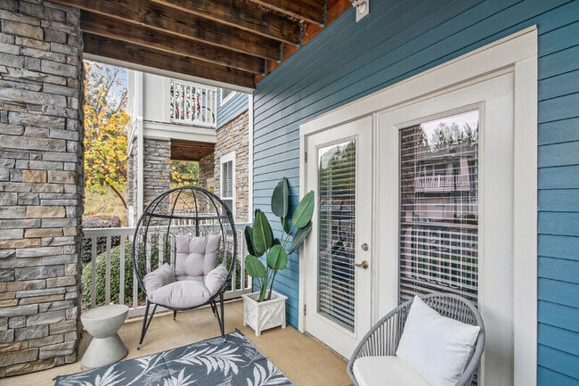 Photo - Mosby Poinsett