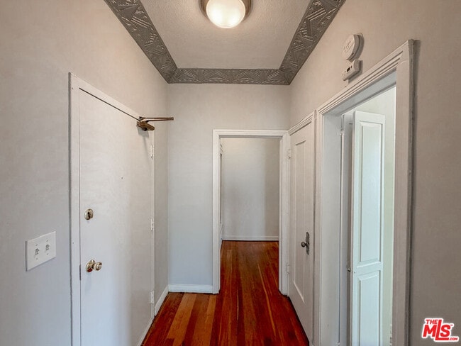 Photo - 1314 Hayworth Ave
