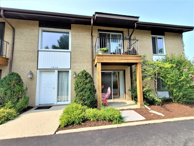 Building Photo - 1414 Lehigh Ave Unit A1 Rental