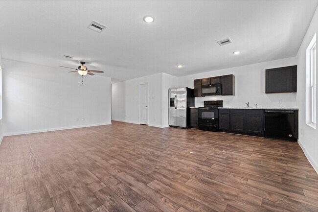 9915 Opal Stone Wy