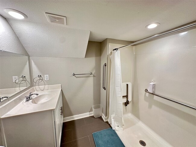 Photo - 1304 Ave N Ursuline St