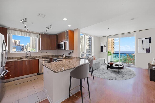 Building Photo - 1945 S Ocean Dr Unit 714