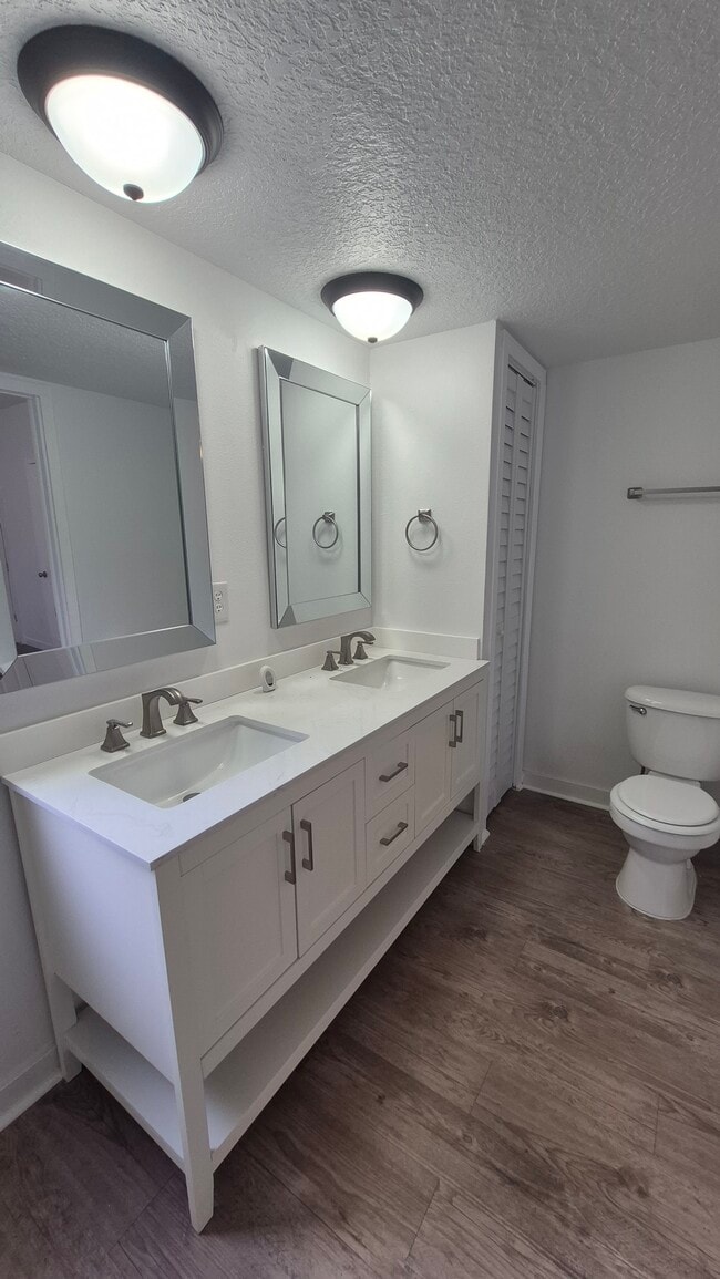 Photo - 1-311 Park Ave