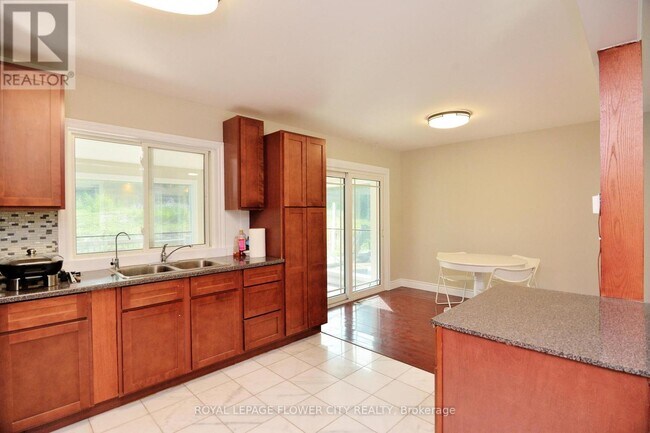 Photo - 15790 Mississauga Rd