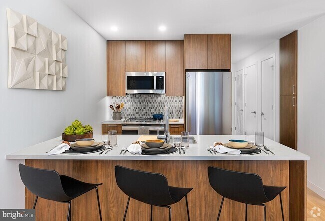 Building Photo - 210 S 12th St Unit 0B-1-15Q Rental