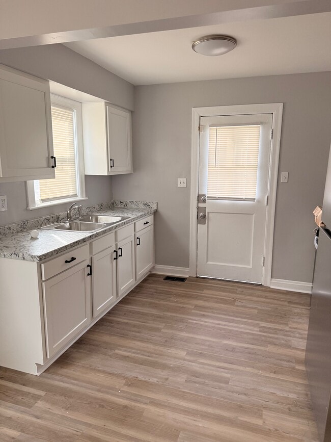 Photo - 4136 Virginia Ave