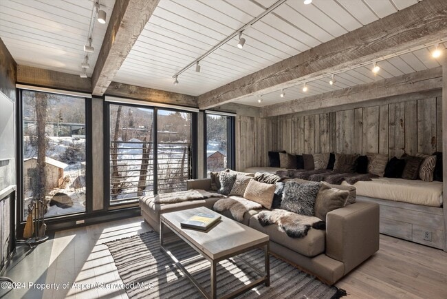 Photo - 1039 E Cooper Ave Unit 19B