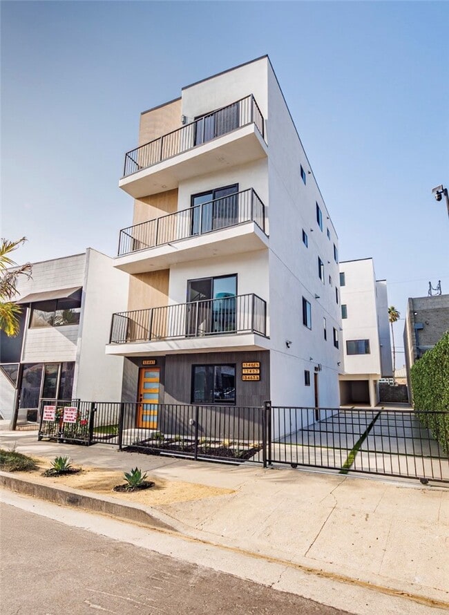 Building Photo - 13461 Beach Ave