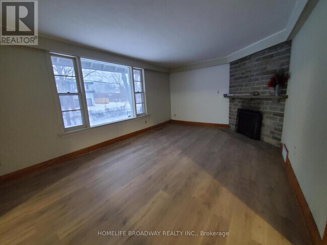 Photo - 9 Lamont Ave