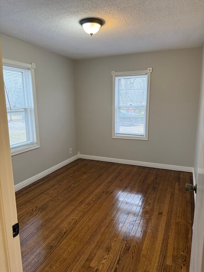 Photo - 1401 NE 57th Terrace