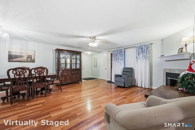 46 Little Oak Ln