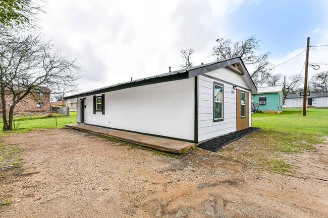 Photo - 1106 Brewster Ave