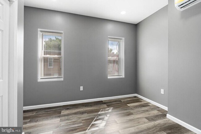 Photo - 2550 N 12th St Unit 2ND FLOOR