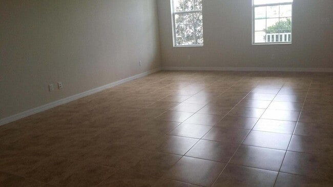 Photo - 1180 Turnbridge Dr