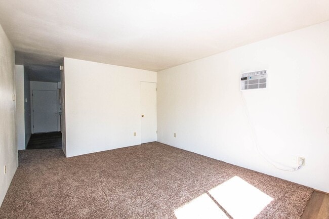 Photo - 635 Dameron Dr Unit Apt 01