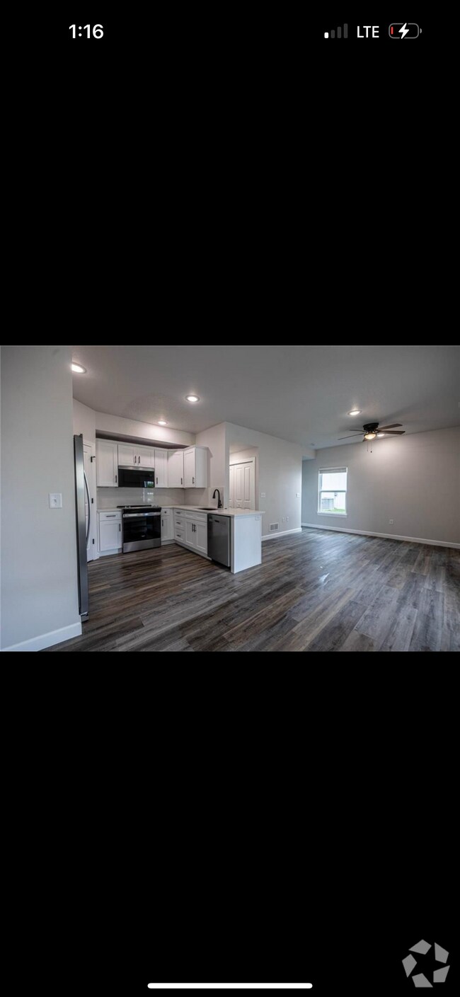 Building Photo - 365 SE 70 Rd Rental