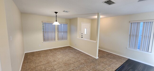 Photo - Heritage Park Community-3Bedroom, 2.5 Bathroom-