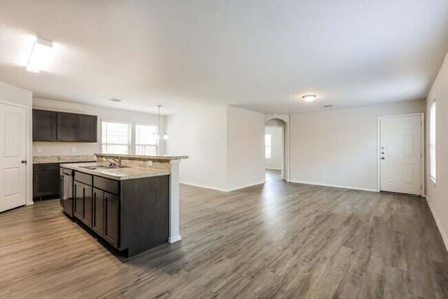 Photo - 10370 Clearwater Wy