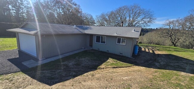 Photo - Privacy And Space In The Heart Of Rural West County. Minutes From Sebastopol And The Bay.