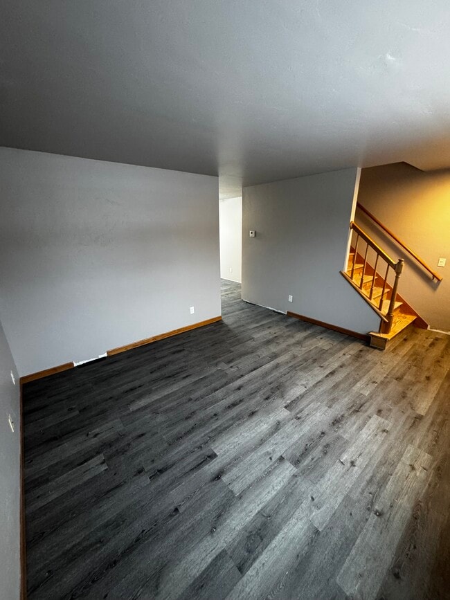 Photo - 726 S Main St