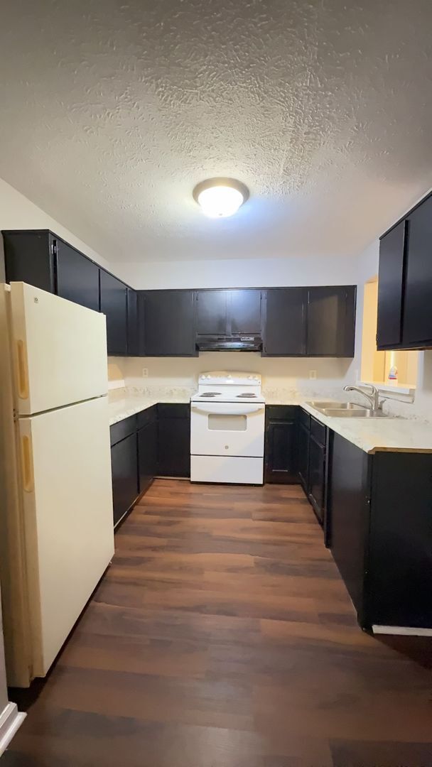 Photo - 2710 W Kentucky St Unit 2710 W Kentucky Street #2