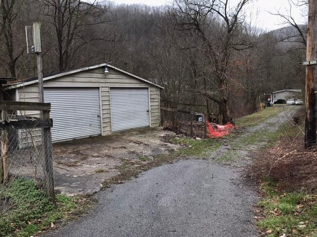 Photo - 22185 Card Mountain Rd