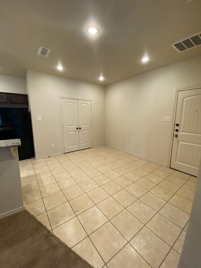 Photo - Cute 3/2/2 townhome in the Lubbock-Cooper District