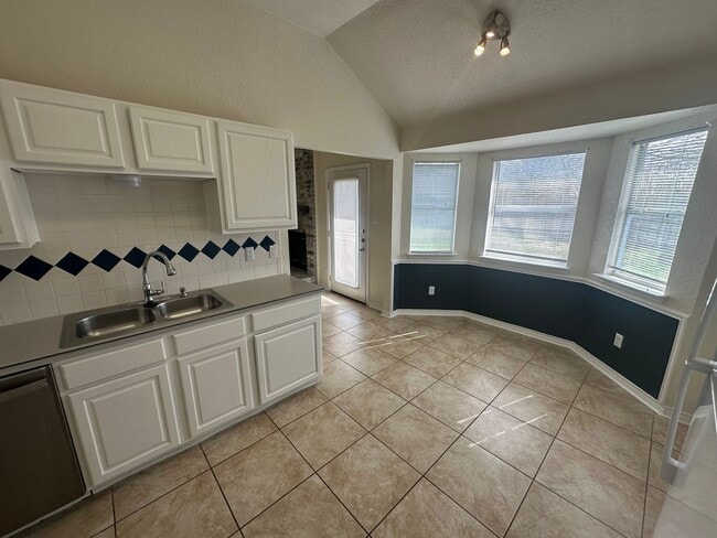 Photo - AVAILABLE SOON !