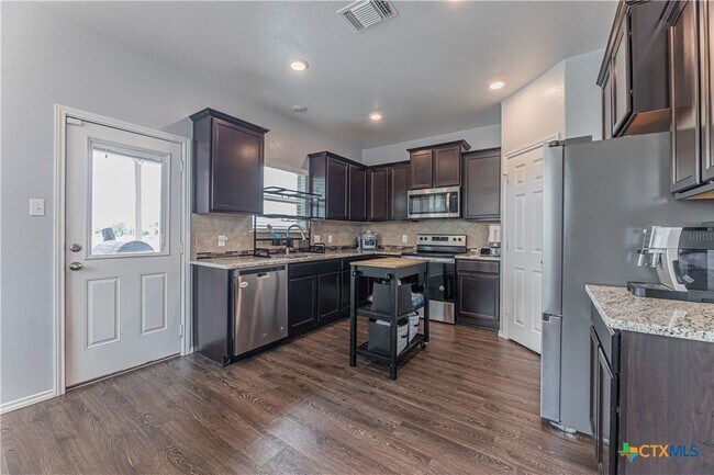 Photo - 267 Bainbridge Rd