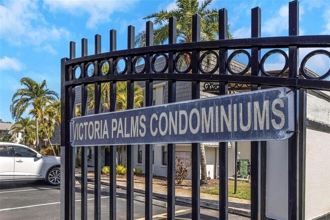 Photo - 718 Lyndhurst St Unit 904