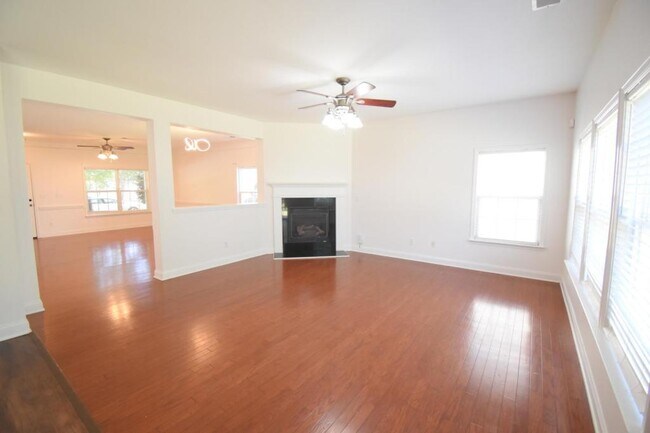 Photo - 6728 Evanton Loch Rd