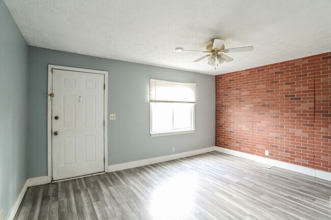 Photo - 2654 Avalon Pl