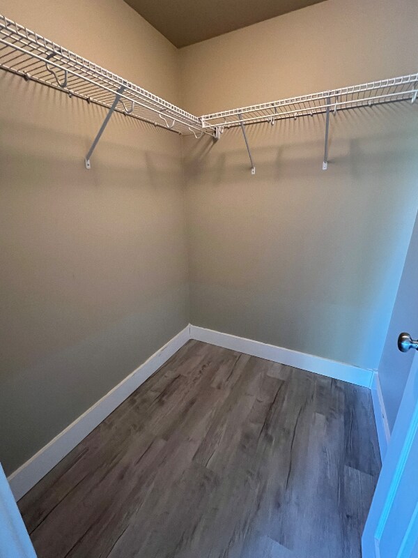 Photo - 9006 105 Ave SW