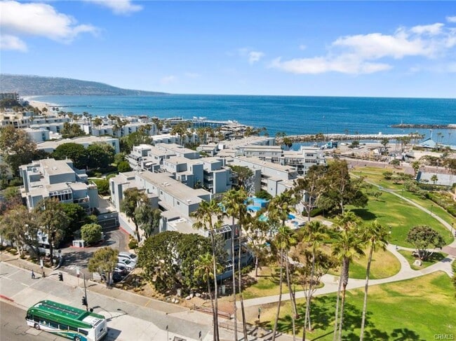 Photo - 250 The Village Unit 210