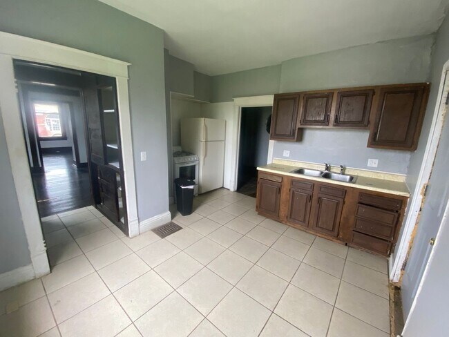 Photo - 142-144 S 1st St Unidad 142 S 1St-  A