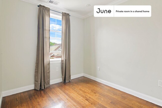 Photo - Room in Shared 5 bed/1.5 bath home Unit D