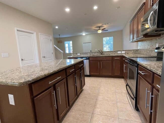 Photo - 9008 Savannah Magnolia Ln