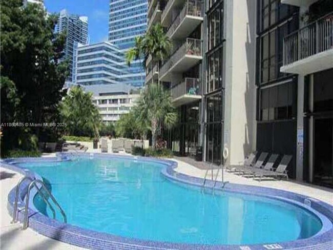 Photo - 1450 Brickell Bay Dr Unit 605