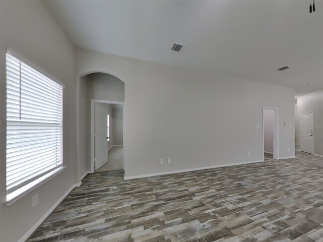 Photo - 21451 Sullivan Forest Dr